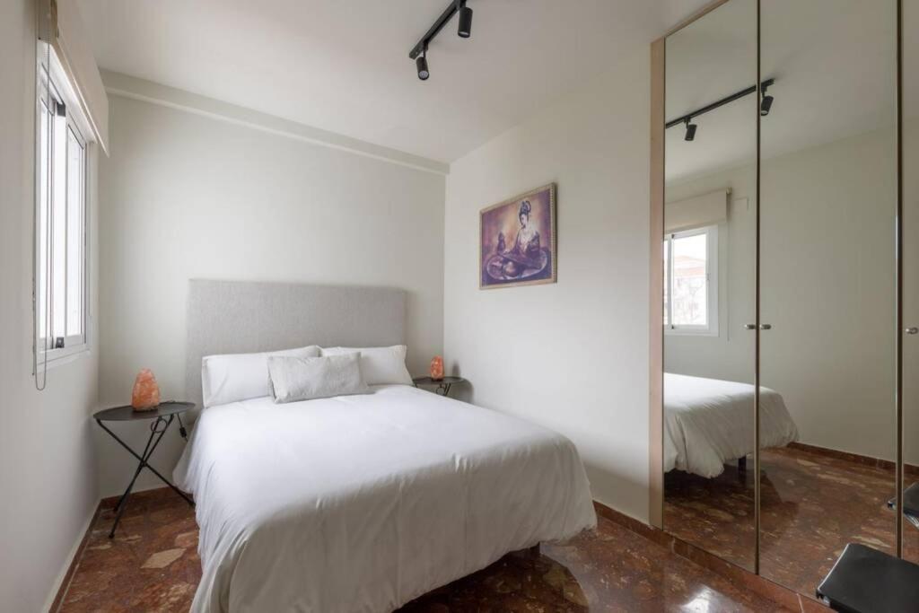 Suite Alero Mairena del Aljarafe Exterior foto